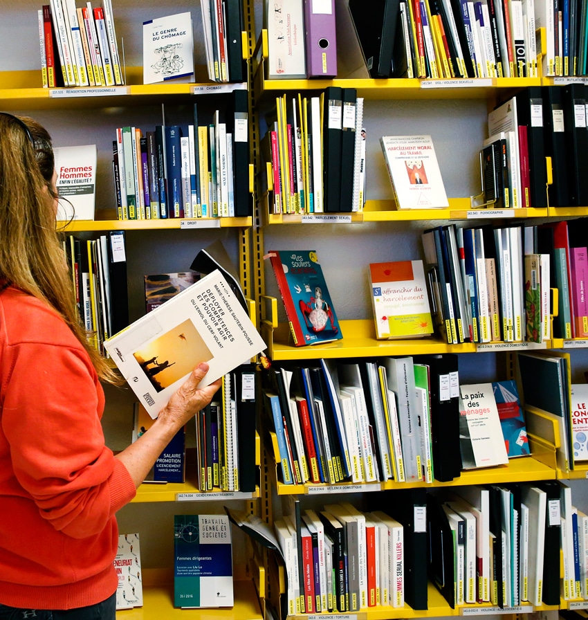 Bibliothèque Thèmes